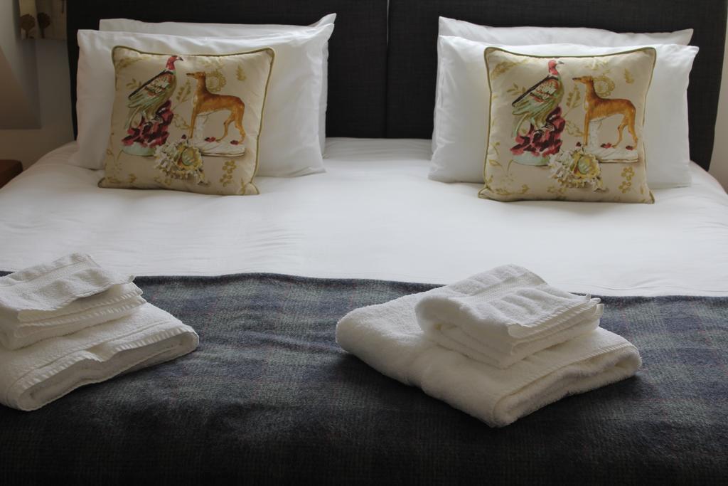 Three Horseshoes Country Inn Barry Exteriör bild