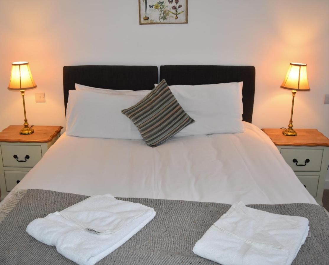 Three Horseshoes Country Inn Barry Exteriör bild