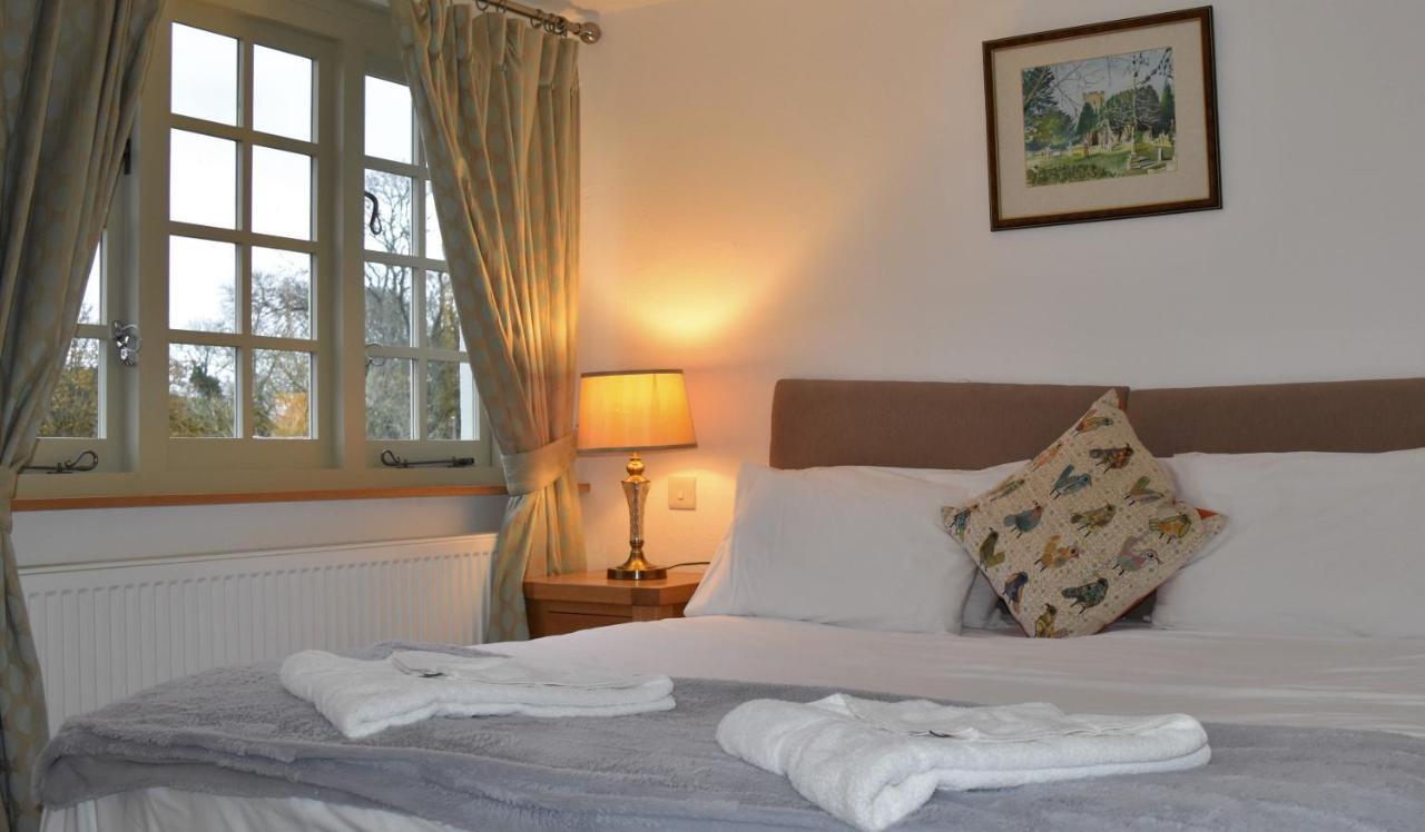 Three Horseshoes Country Inn Barry Exteriör bild