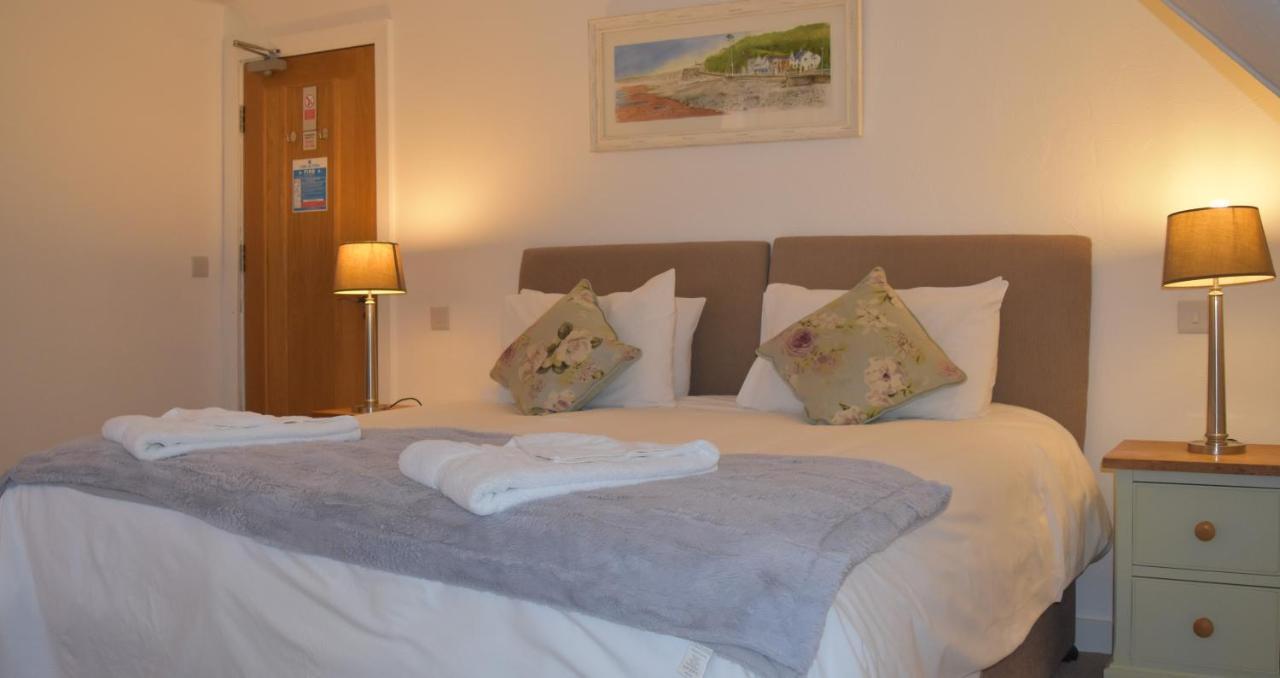 Three Horseshoes Country Inn Barry Exteriör bild